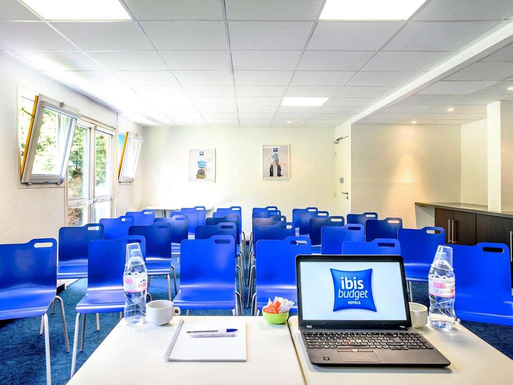 Ibis Budget Valenciennes Petite Forêt المرافق الصورة