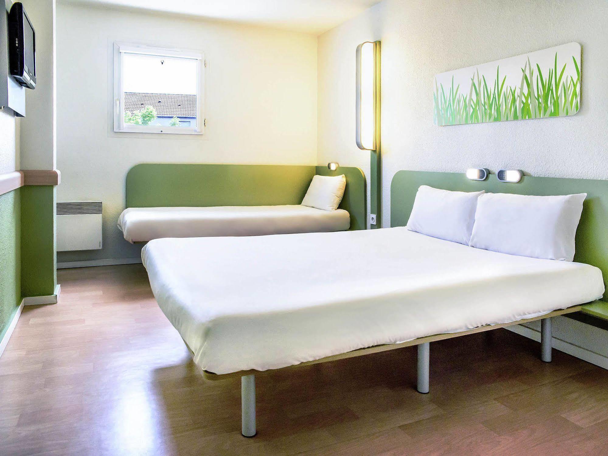 Ibis Budget Valenciennes Petite Forêt المظهر الخارجي الصورة