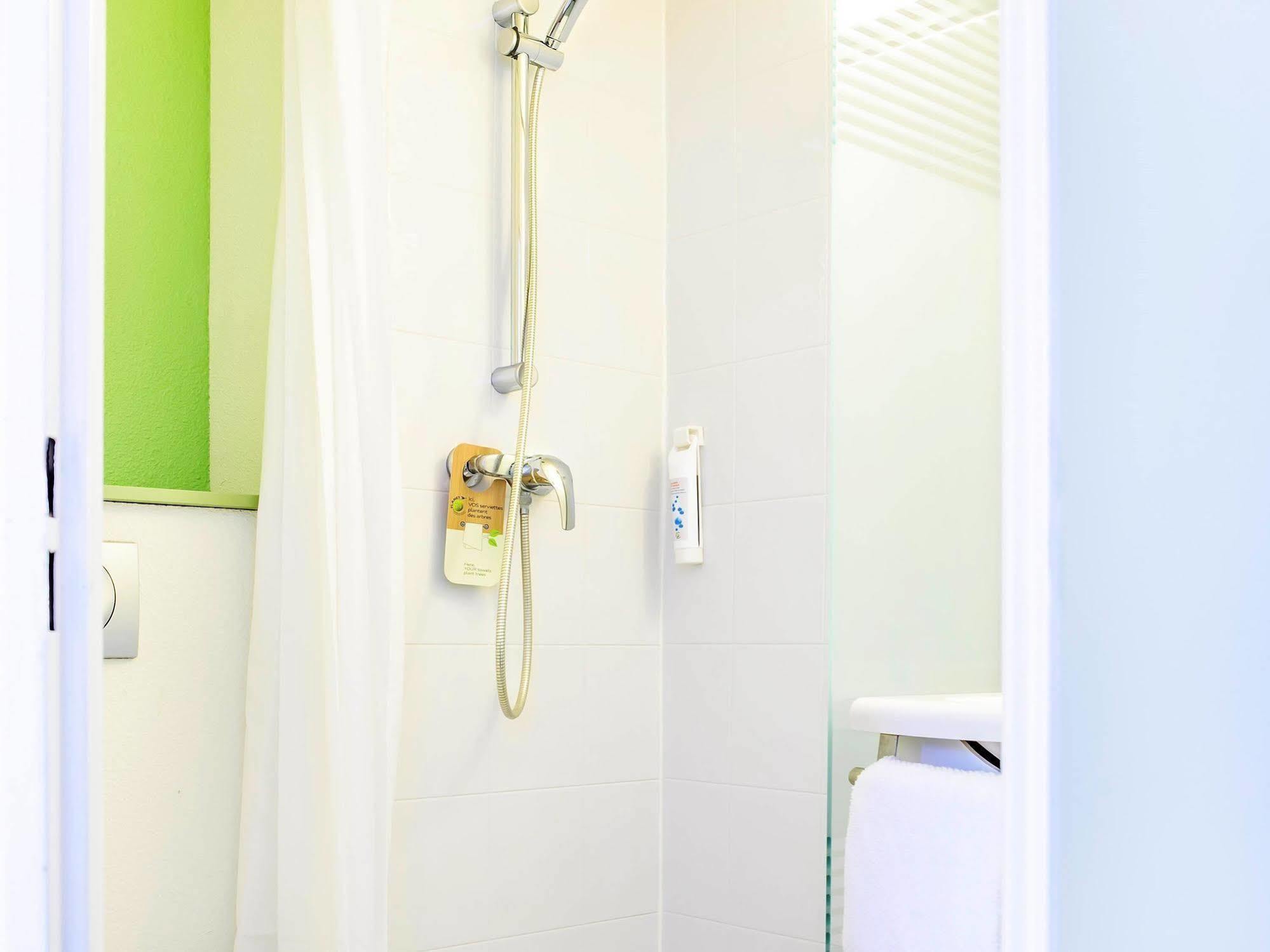 Ibis Budget Valenciennes Petite Forêt المظهر الخارجي الصورة